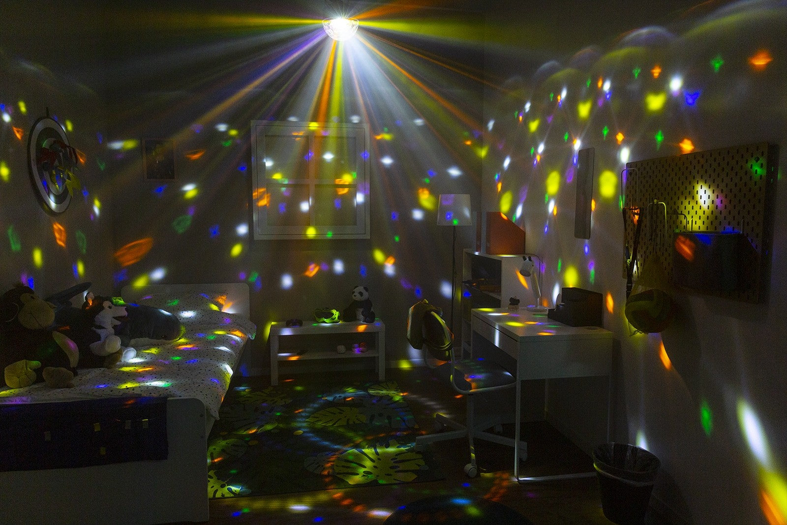 BeamZ JB90R Mini Star Ball DMX LED 9 krāsu efektgaisma