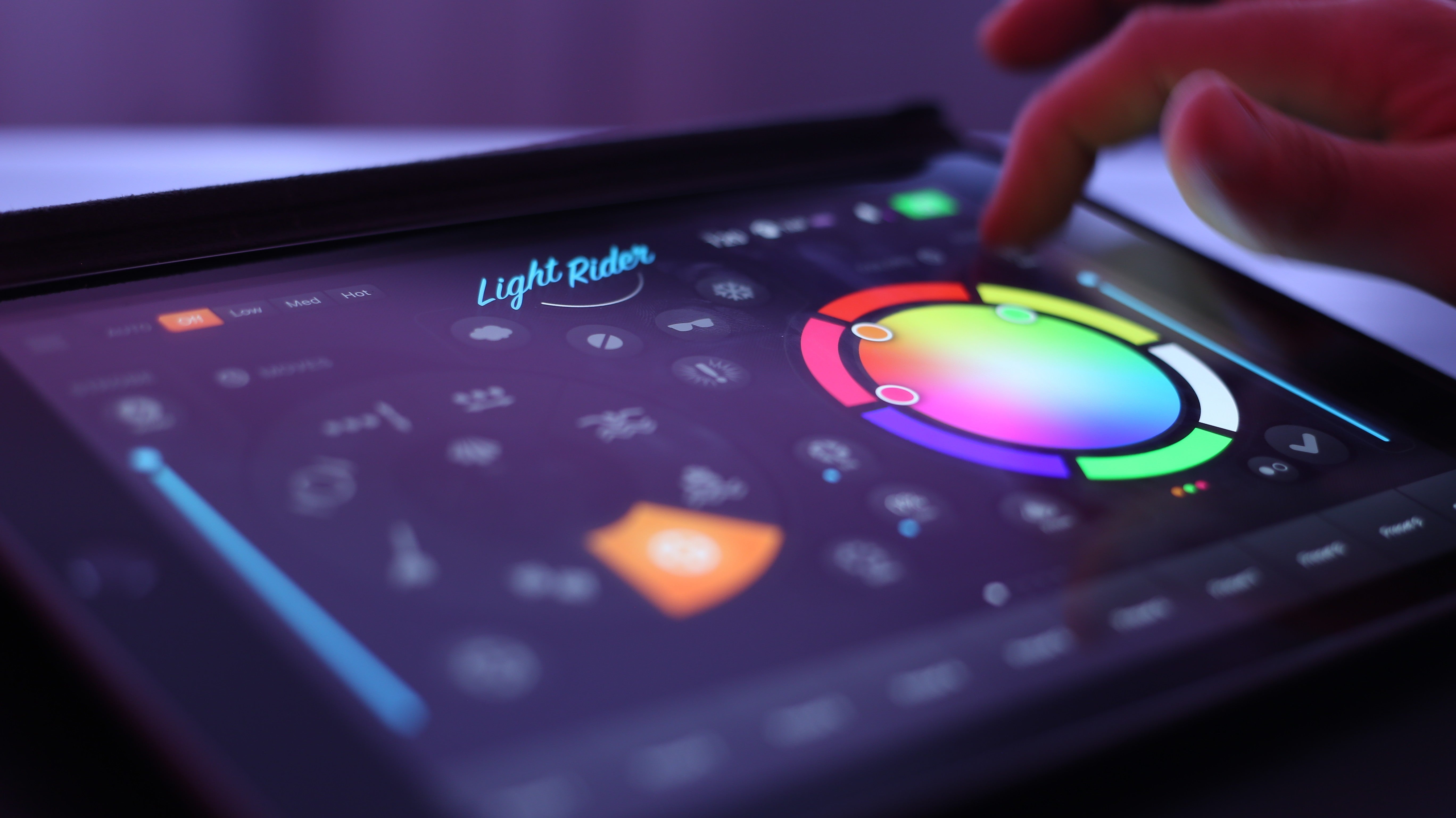 BeamZ WiFi-USB DMX Interfeiss ar Light Rider/ESA2