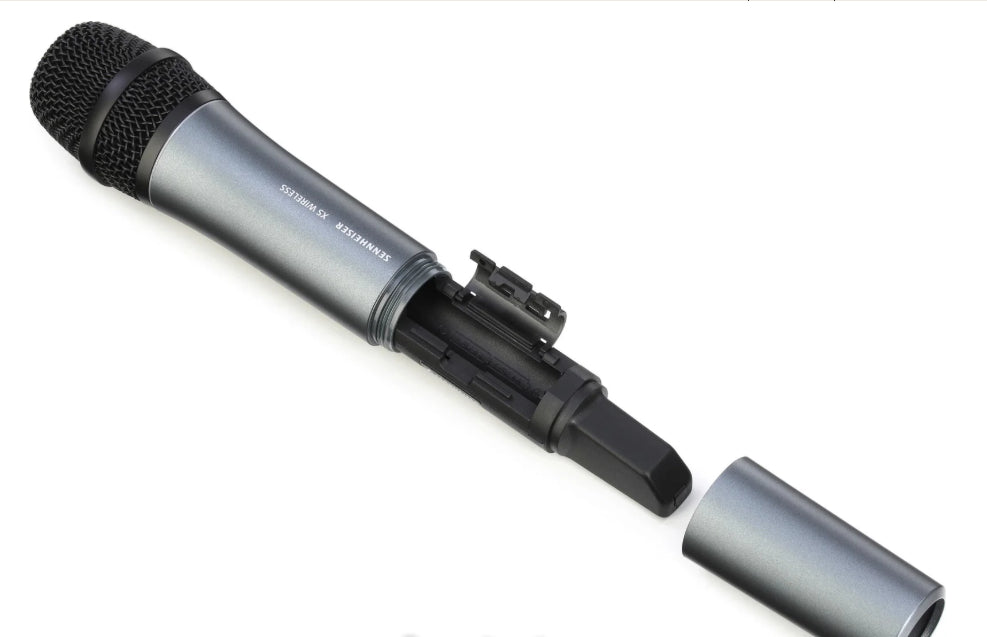 Sennheiser XSW 1-835 GB-Band wireless handheld microphone set