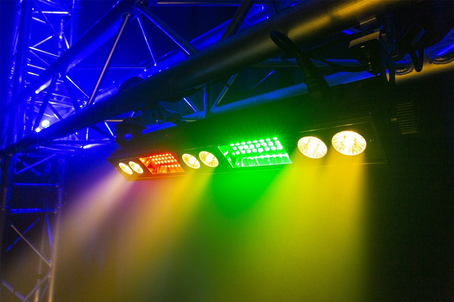 BeamZ LSB340 Multi Effect LED Bar RGB prožektors