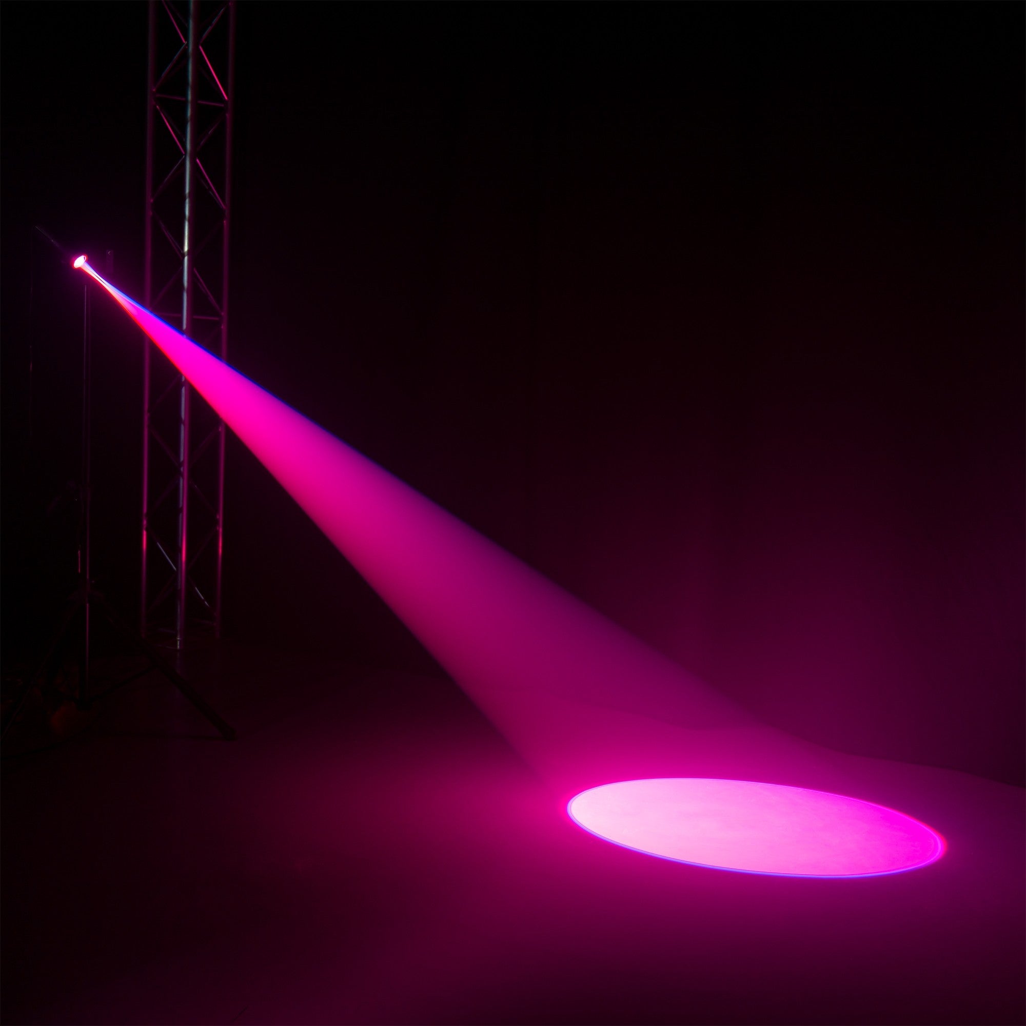 BeamZ BCC260 Flat PAR 27x 6W RGBAW-UV prožektors