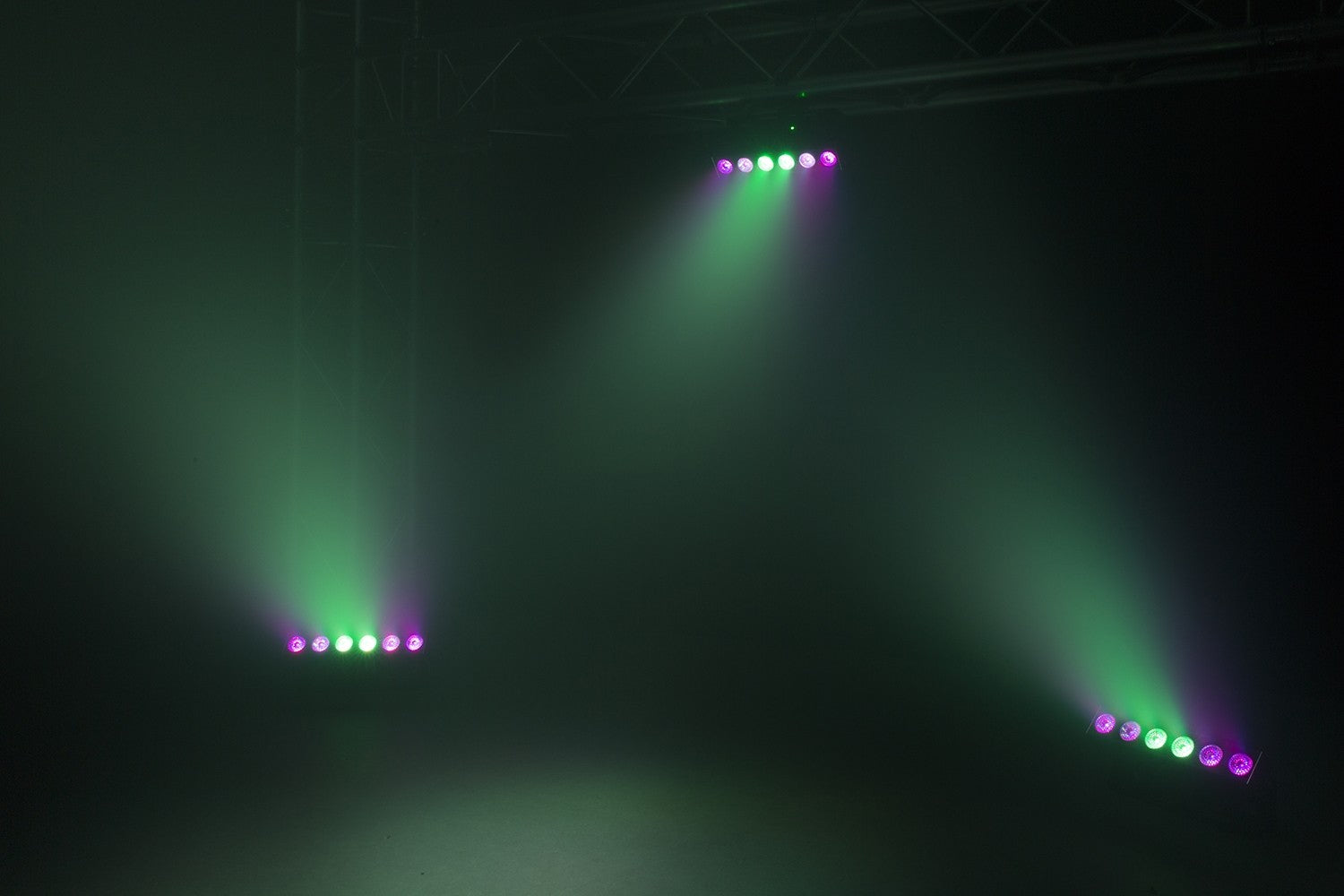 BeamZ BBB612 Battery Bar Linear LED Fixture