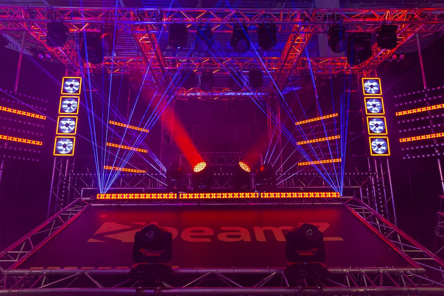 BeamZ LCB14C Hybrid LED BAR RGBW/RGB Pixel Control