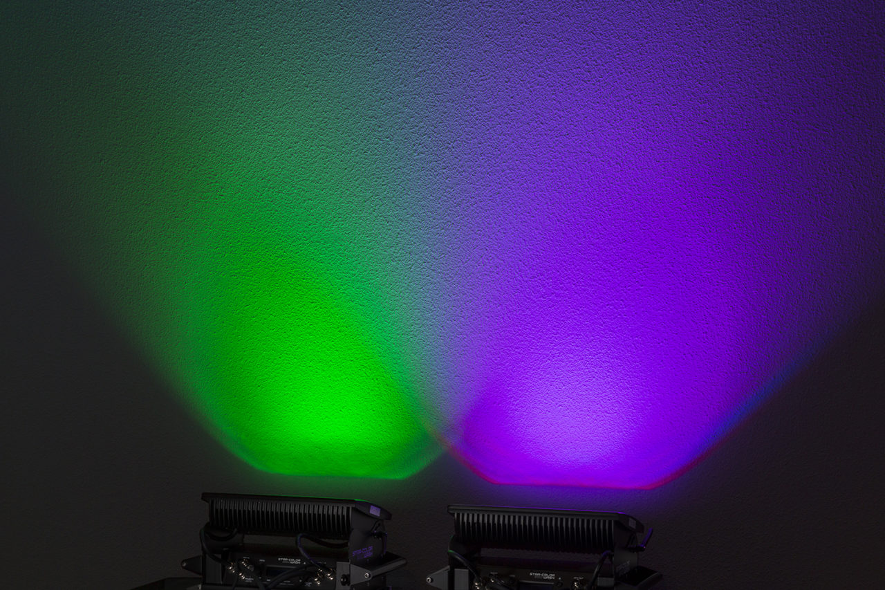BeamZ StarColor360 Wash Light 24x 15W RGBWA Ārtelpu LED prožektors