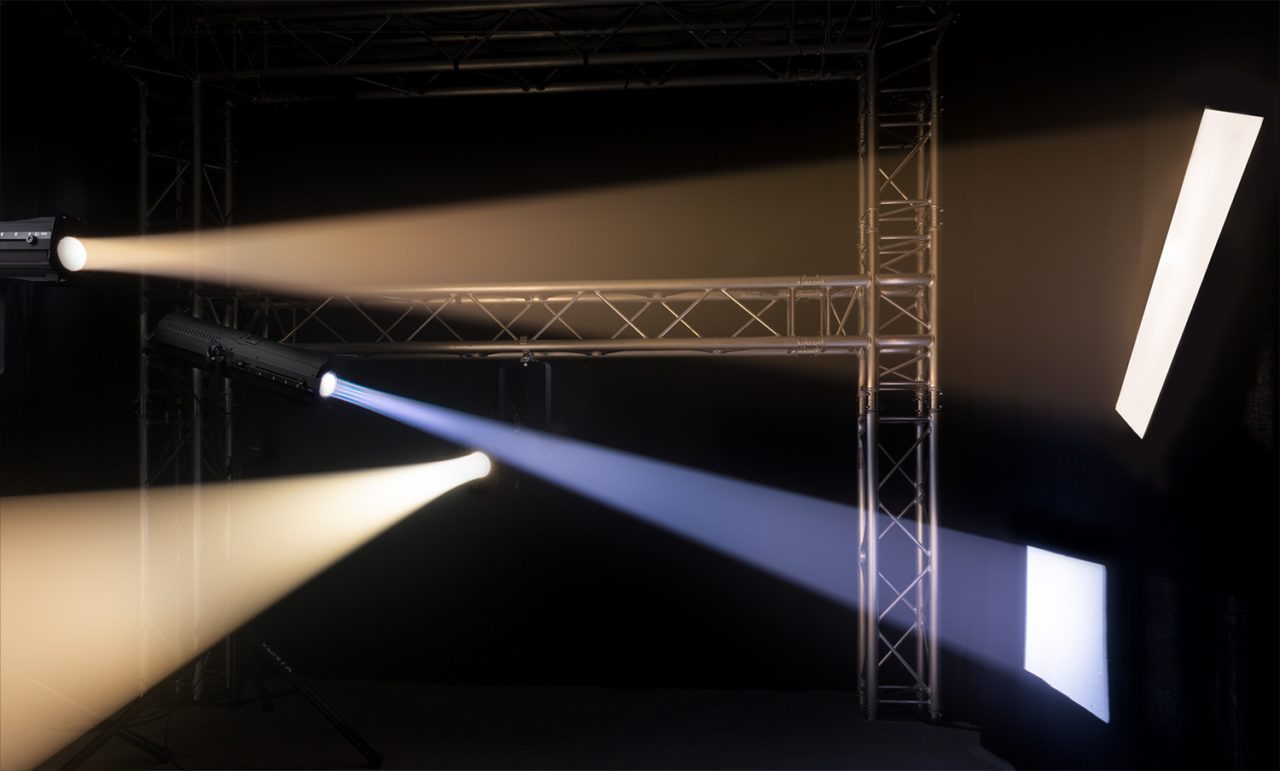 BeamZ BTS250C LED Profile Spot Zoom 250W RGBW prožektors