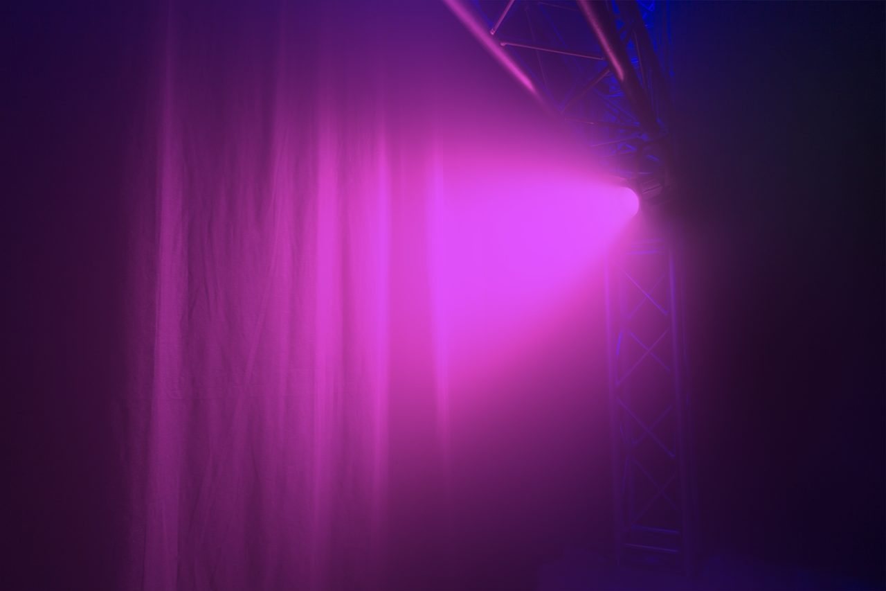 Beamz PRO BTF440Z Mini Fresnel LED prožektors