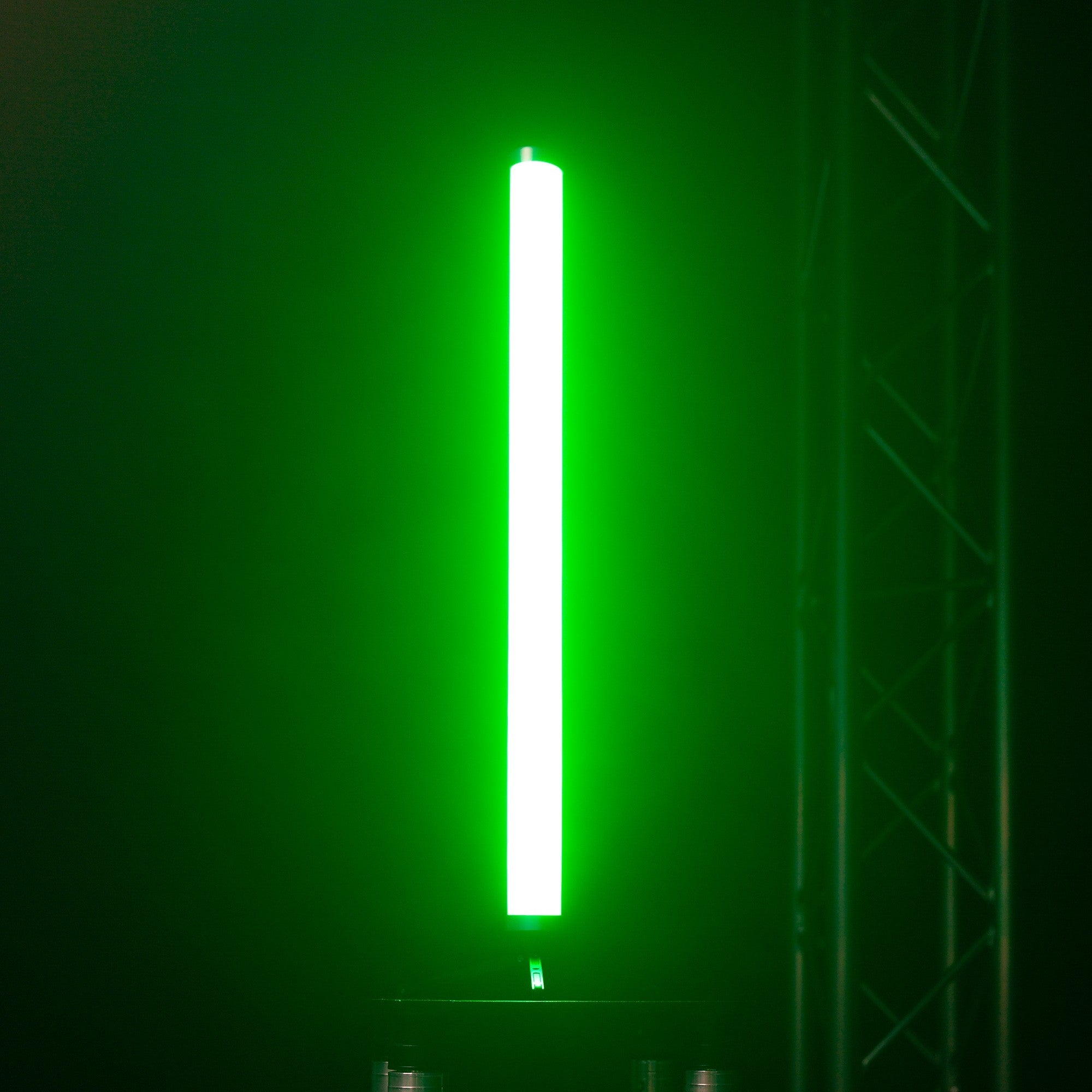 BeamZ Kratos LED Tube70 RGBW in/outdoor use