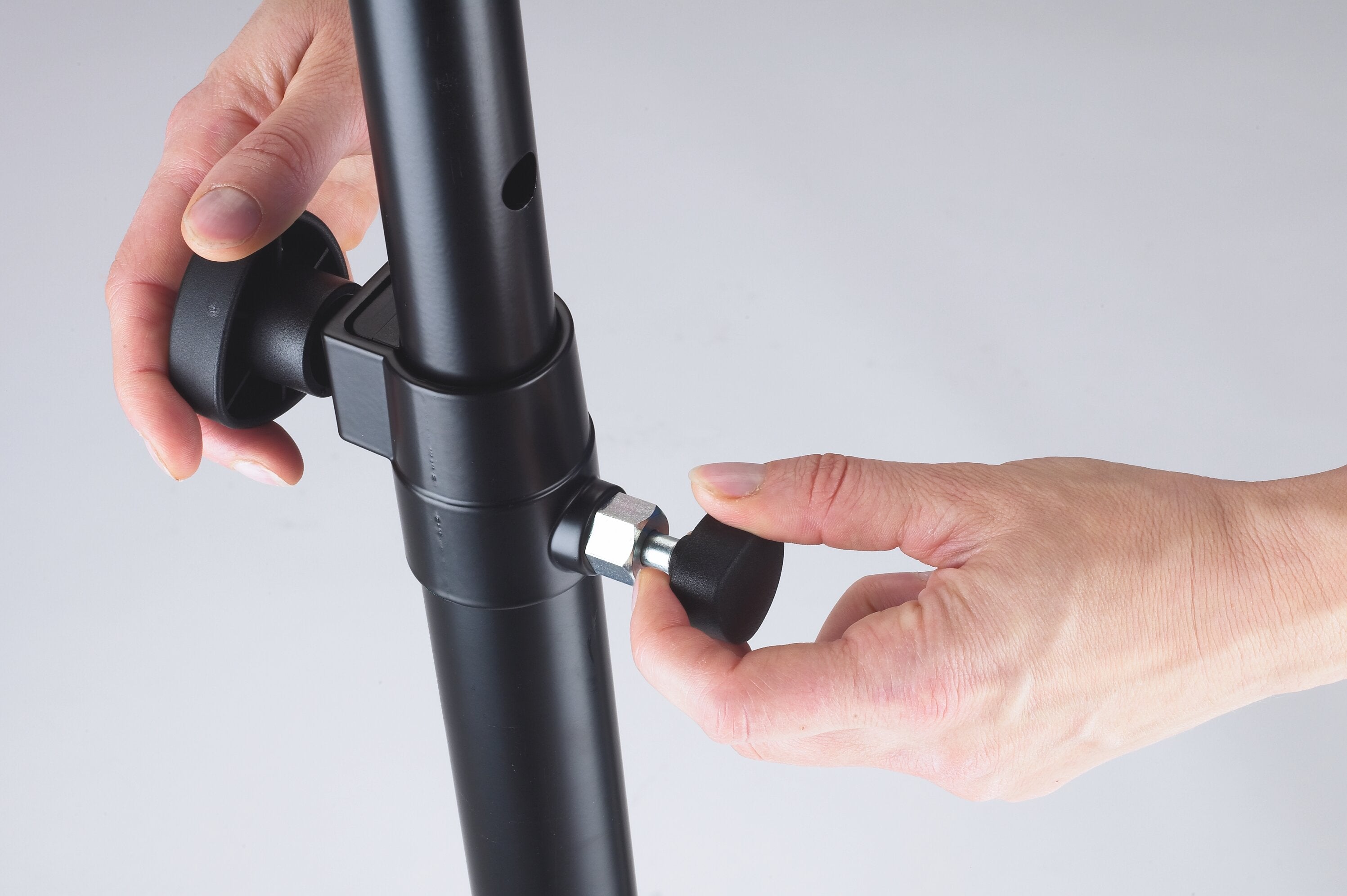 K&M 21337 Black distance rod for speaker stand