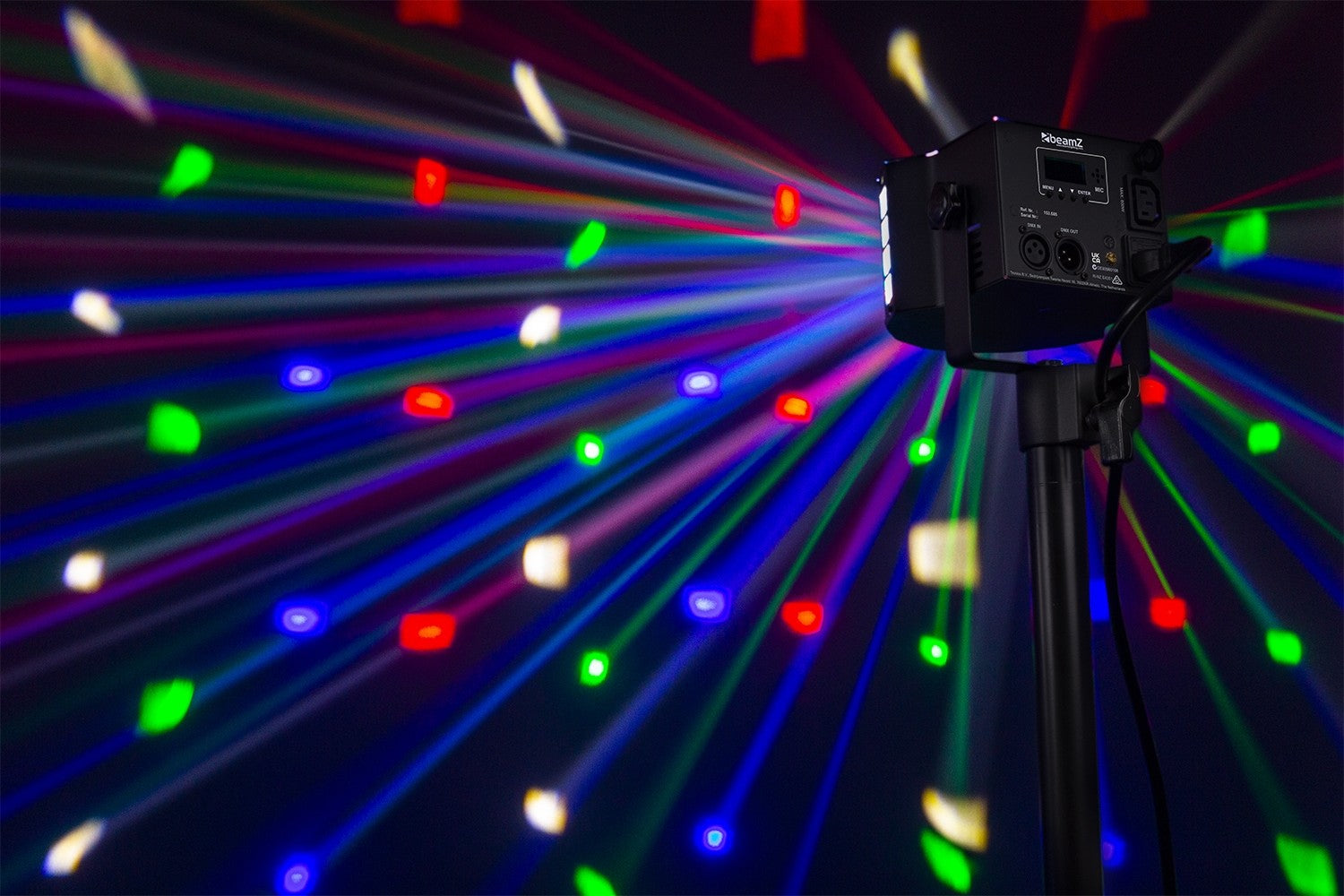 BeamZ DerbyStrobe LED ar DMX efektu gaisma