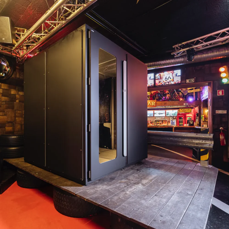 Vicoustic VicBooth Gaming with Window room